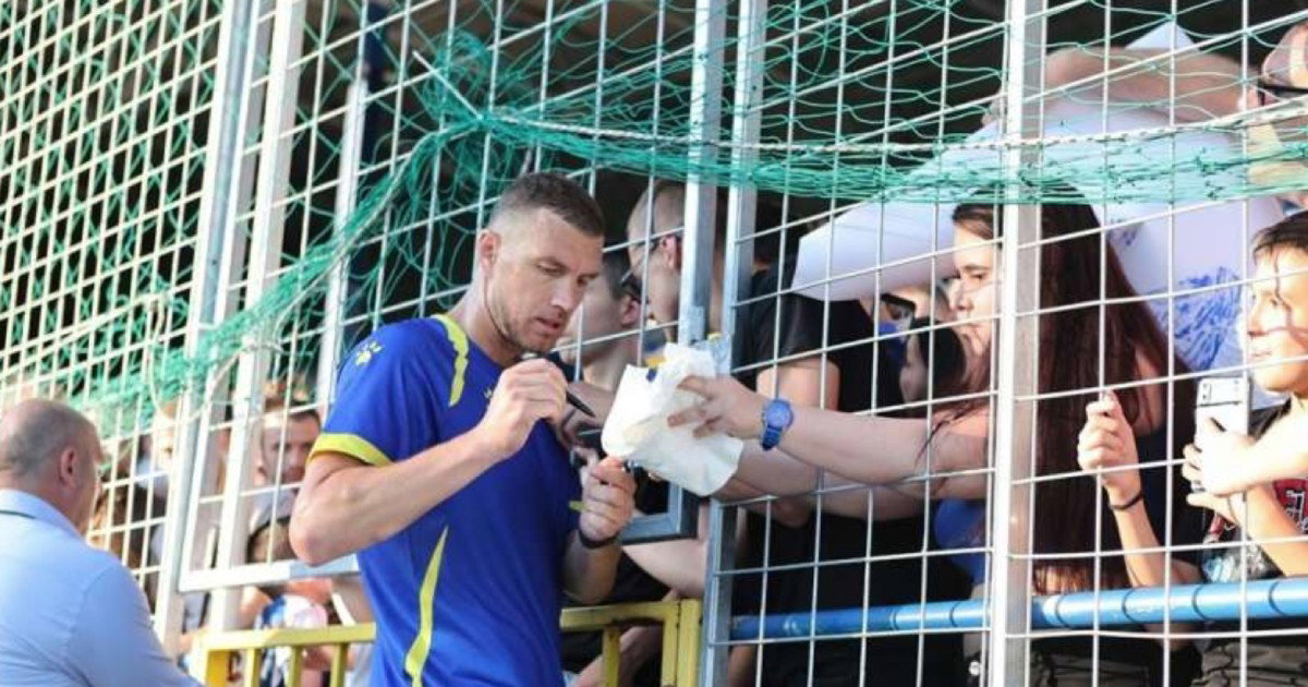 dzeko autogram