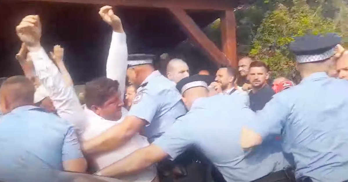 ljubiša načelnik bijeljine u tesliću ispred kuce milicevica