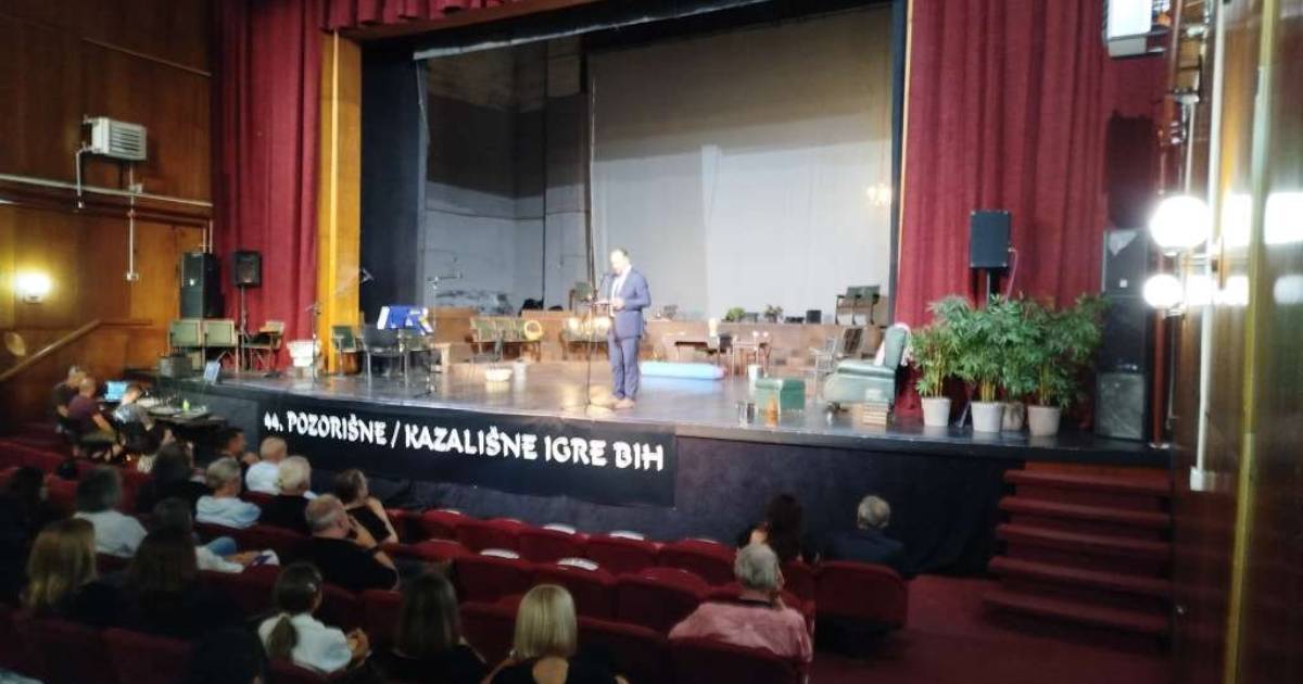 pozorisne igre jajce