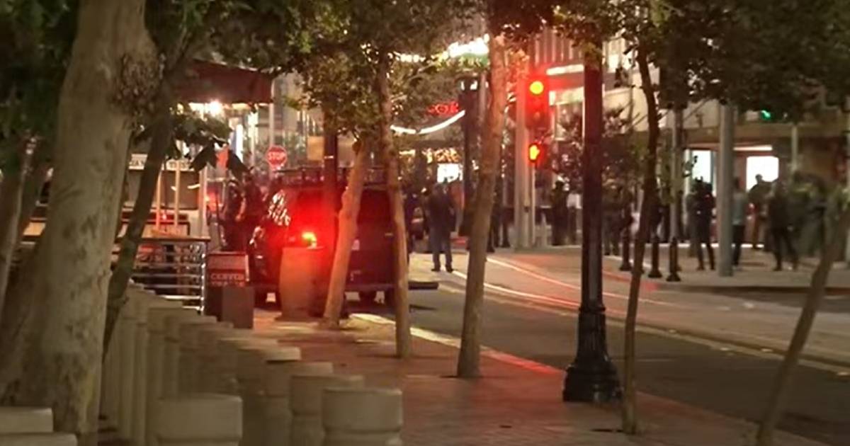protesti los angeles