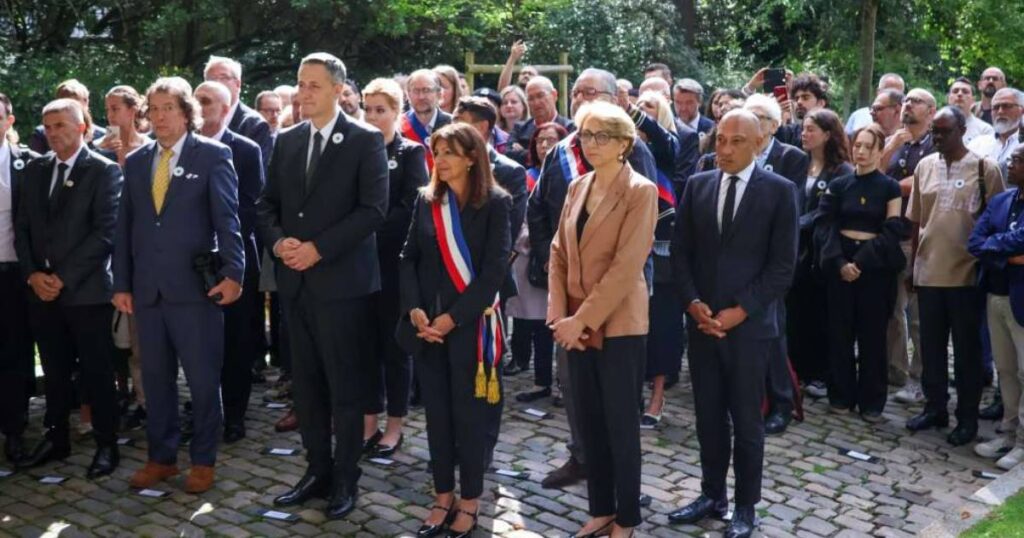 becirovic pariz spomenik genocid srebrenica (1)