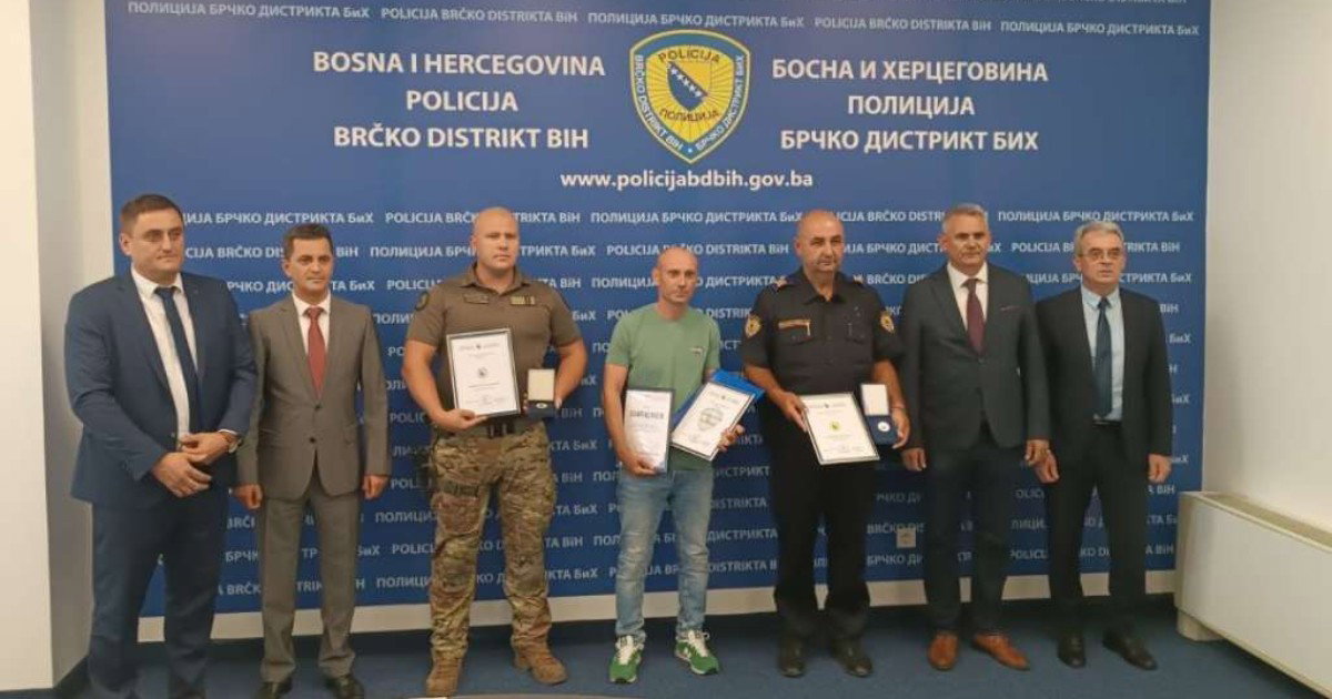 spasili djecu od utapanja