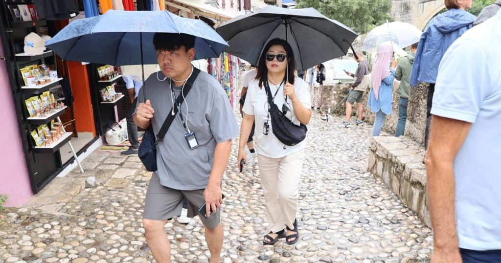 mostar kisa turisti