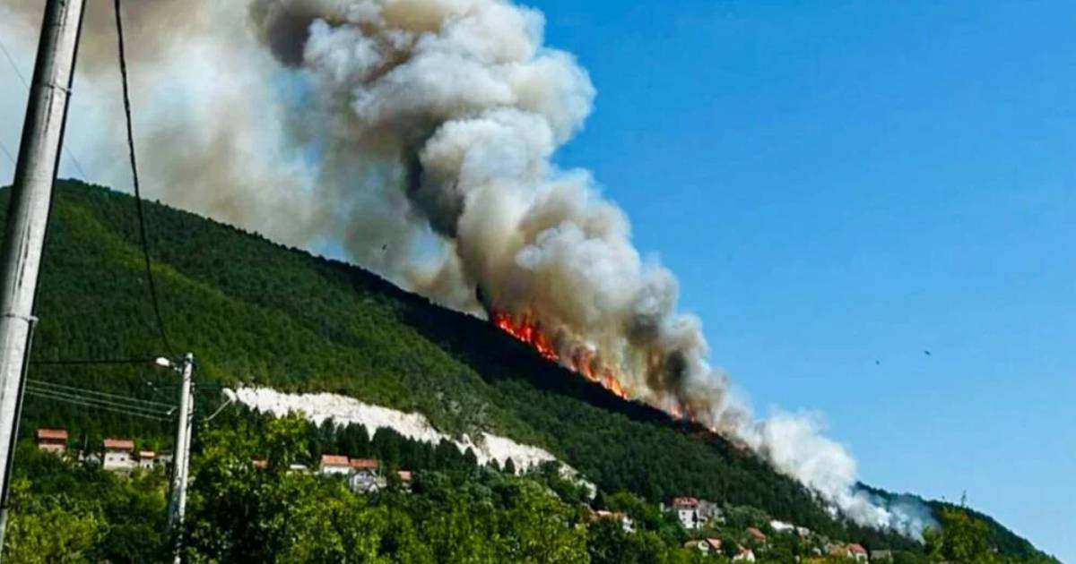 pozar prozor rama