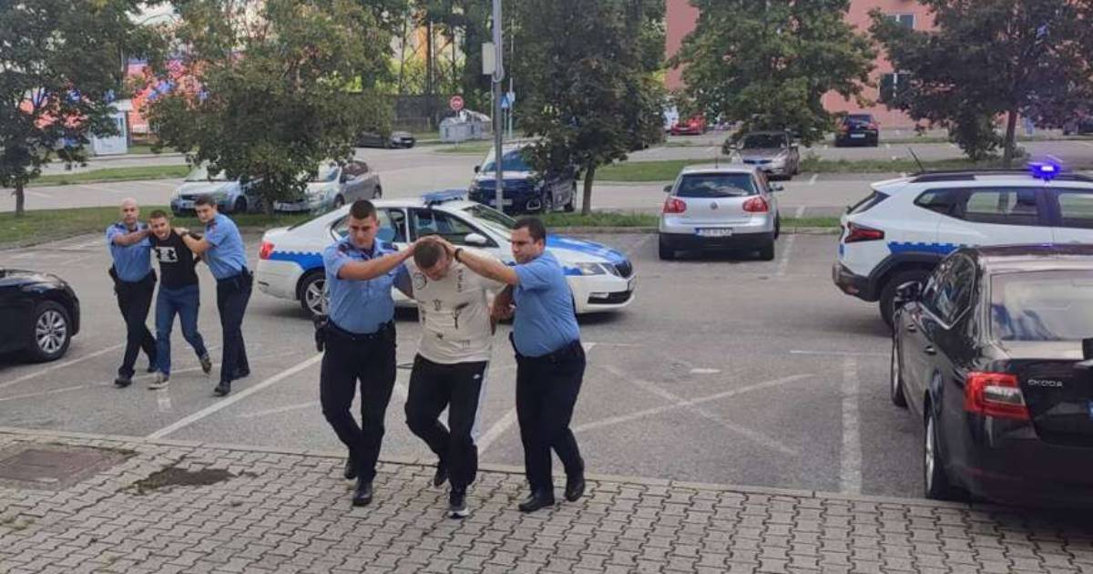 napali policiju u banjaluci