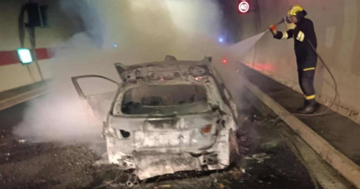 požar auto tunel
