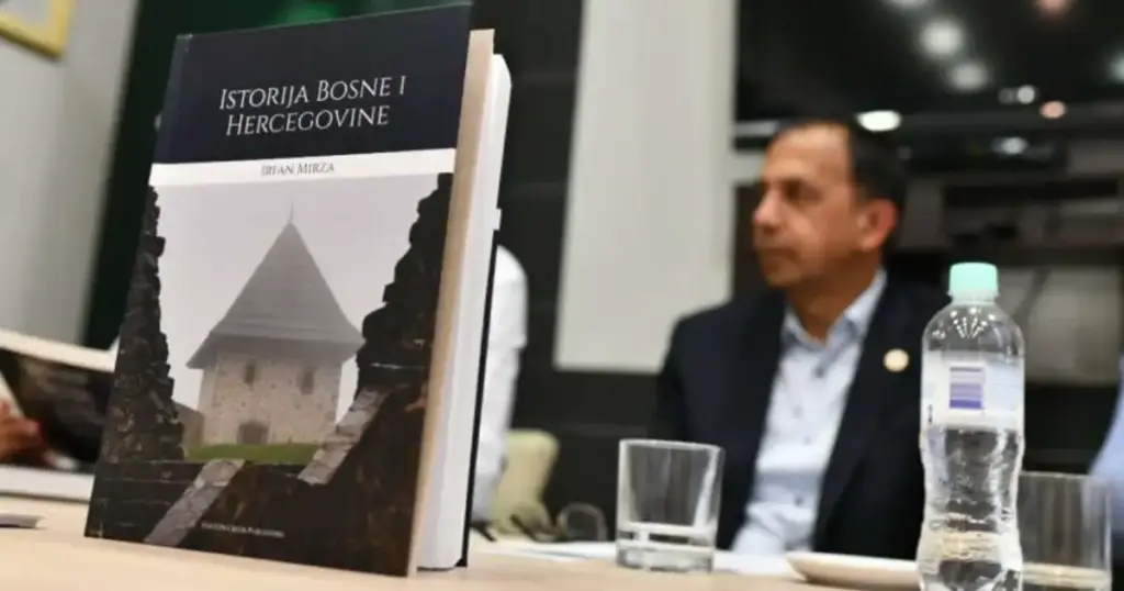 promocija knjiga istorija bosne i hercegovine autor irfan mirza u pozadini
