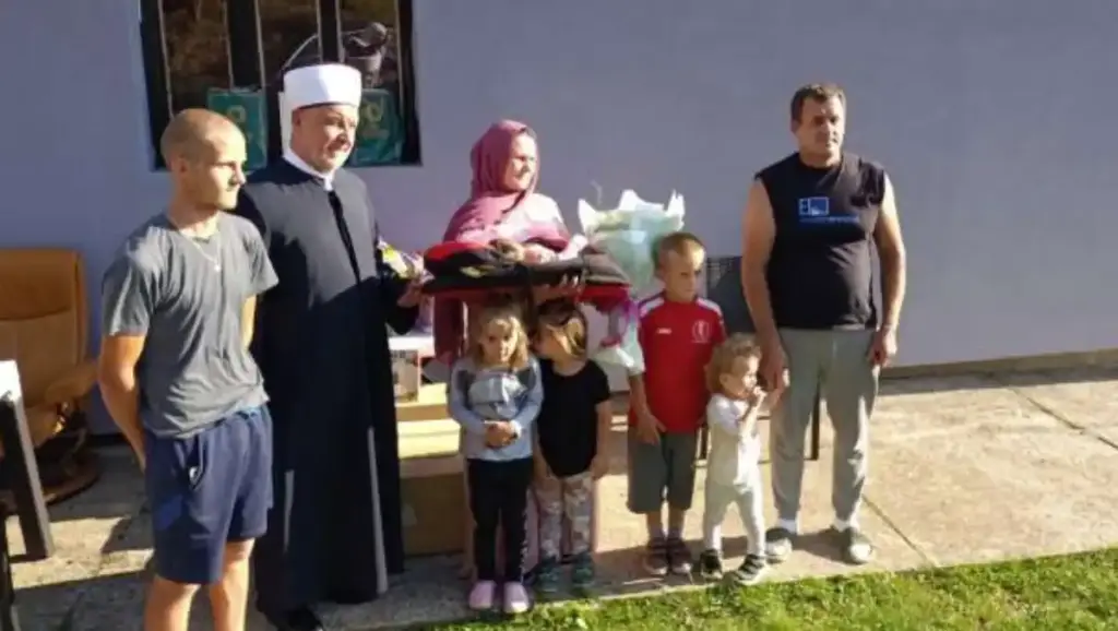 reis kavazovic darivao 10 dijete u porodici