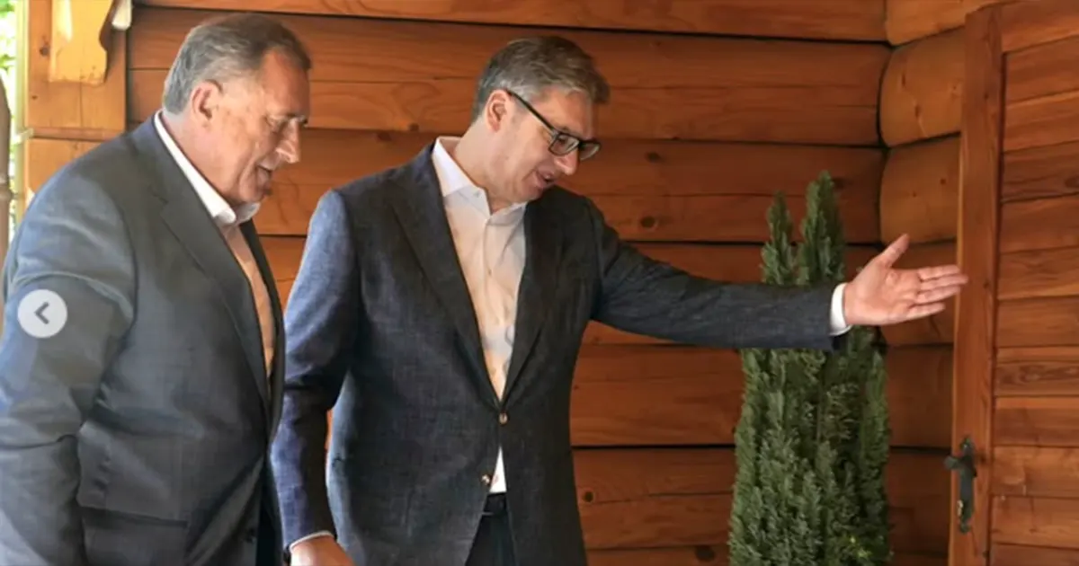 vucic dodik