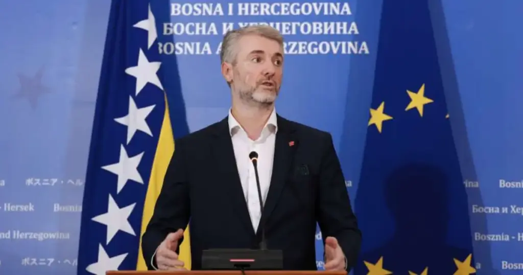 Forto: Trebamo usvojiti reformske zakone pa onda razgovarati o pregovaraču