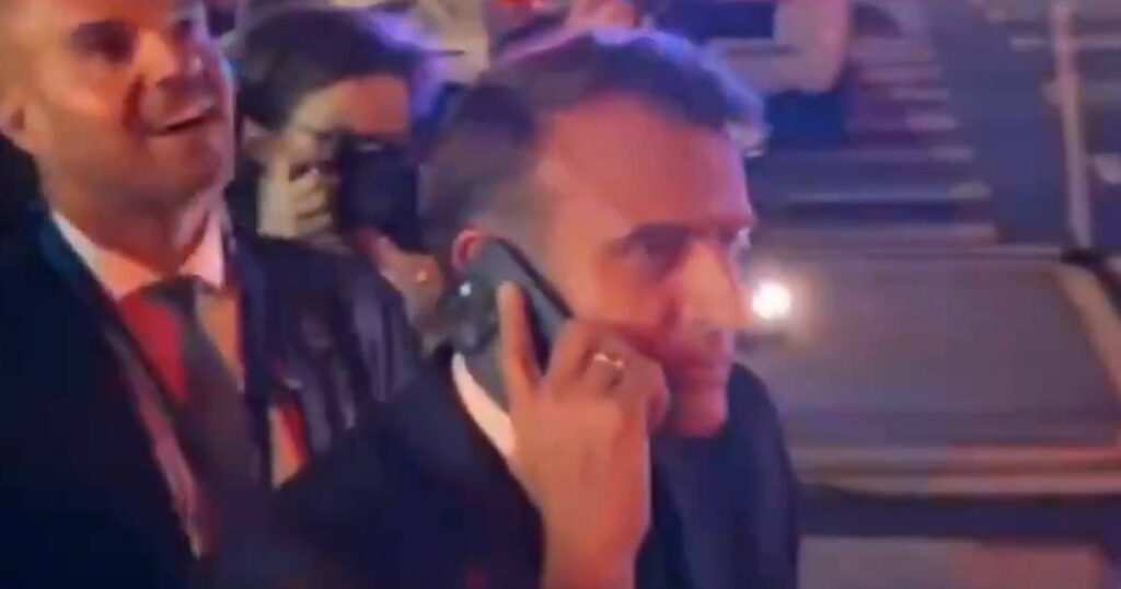 macron telefon