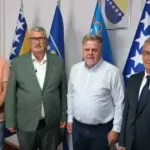 nacelnici kladuse i lukavca horvat i delic u sredini
