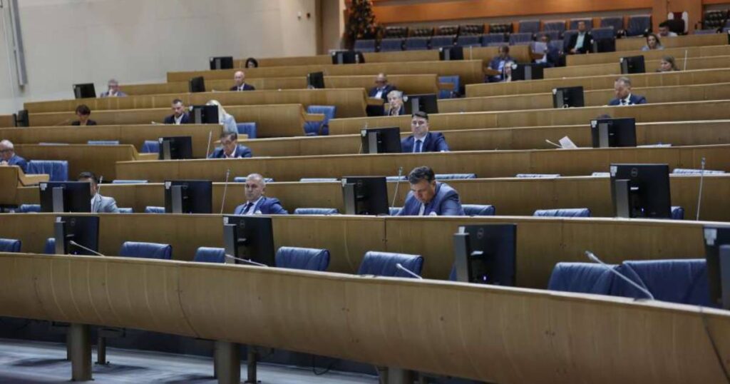 Propao pokušaj usvajanja budžeta u Parlamentu BiH, vraćen na doradu Predsjedništvu BiH