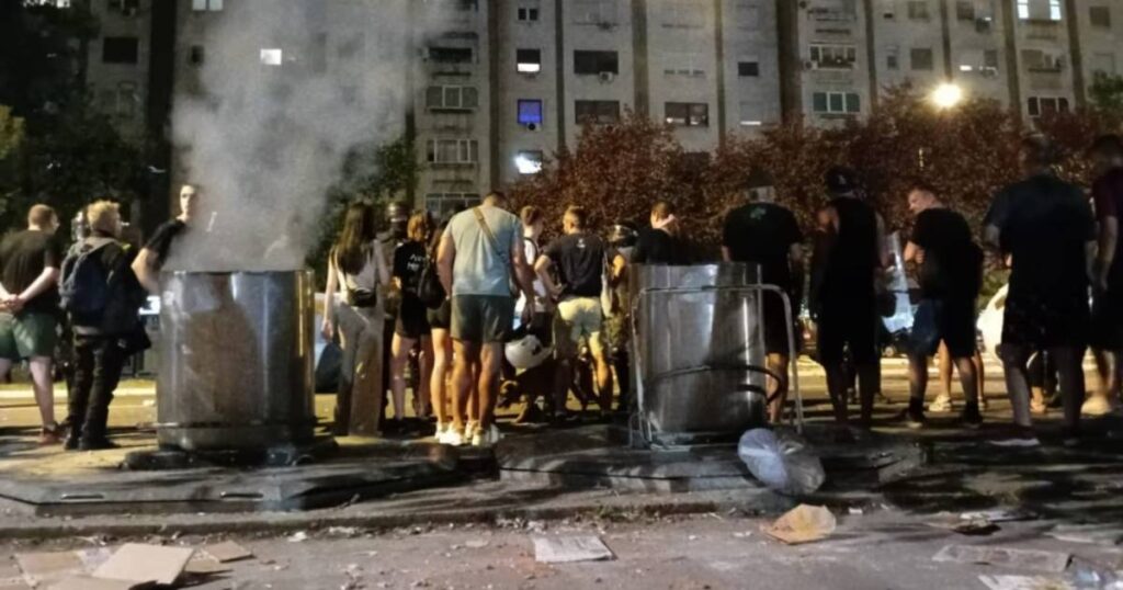 Incidenti i pirotehnika na antivladinim protestima u Srbiji, avgust 2025.
