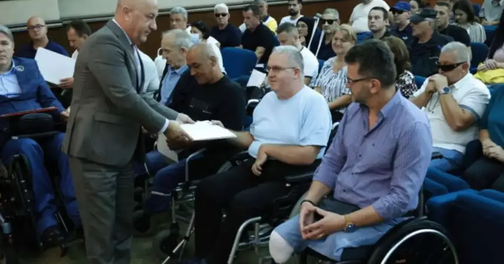 rvi sufinansiranje vozila ministar lokmic urucio ugovore