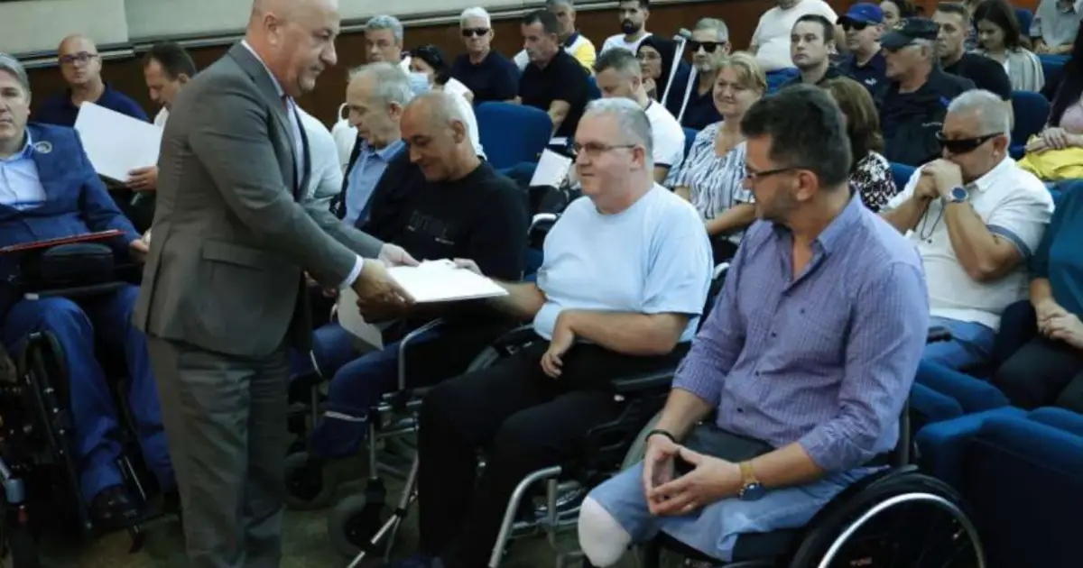 rvi sufinansiranje vozila ministar lokmic urucio ugovore