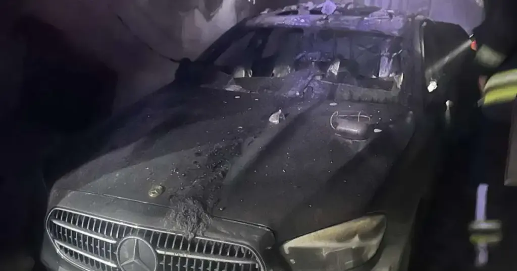 “Ovdje se nisam nikom zamjerio”: Zapaljen auto SDA-ovcu i delegatu u Vijeću naroda RS