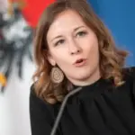 Claudia Plakolm