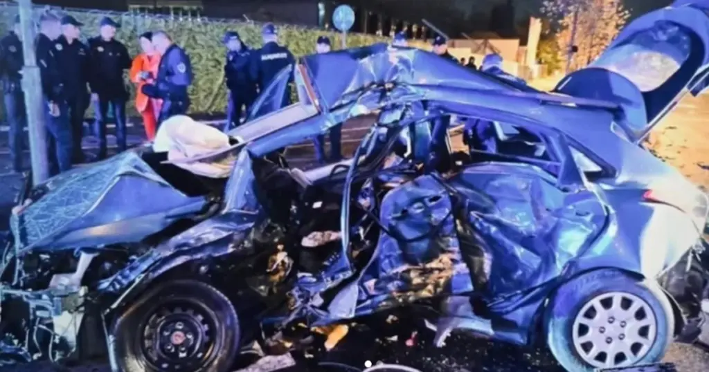 smrskani automobil u beogradu
