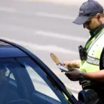 Saobraćajna policija zaustavlja vozača u Sarajevu
