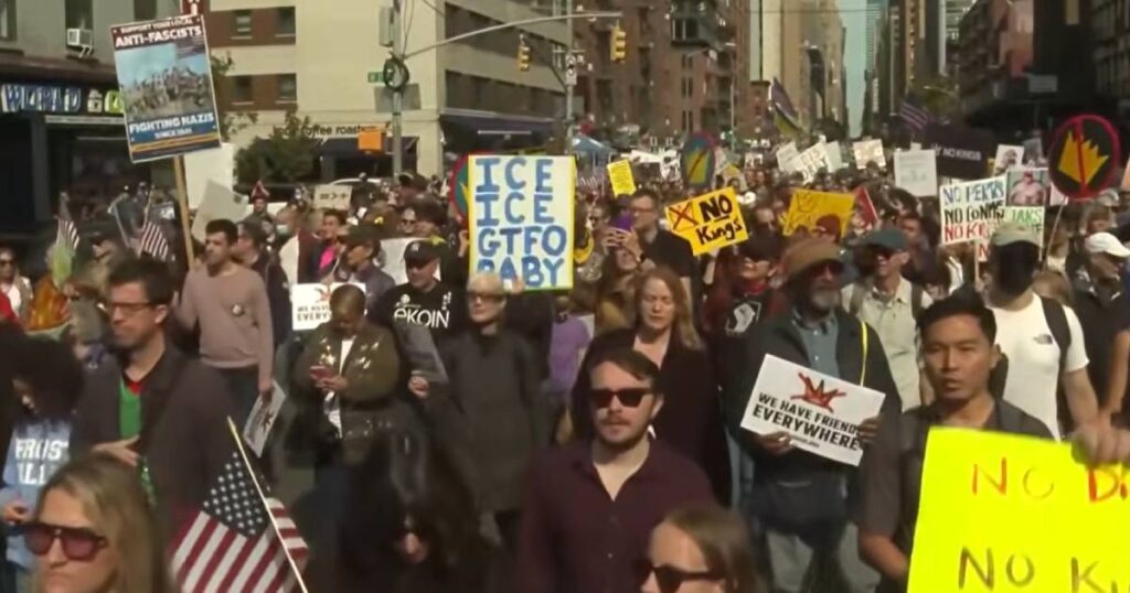 Počeli masovni protesti protiv Trumpa, očekuju se milioni ljudi