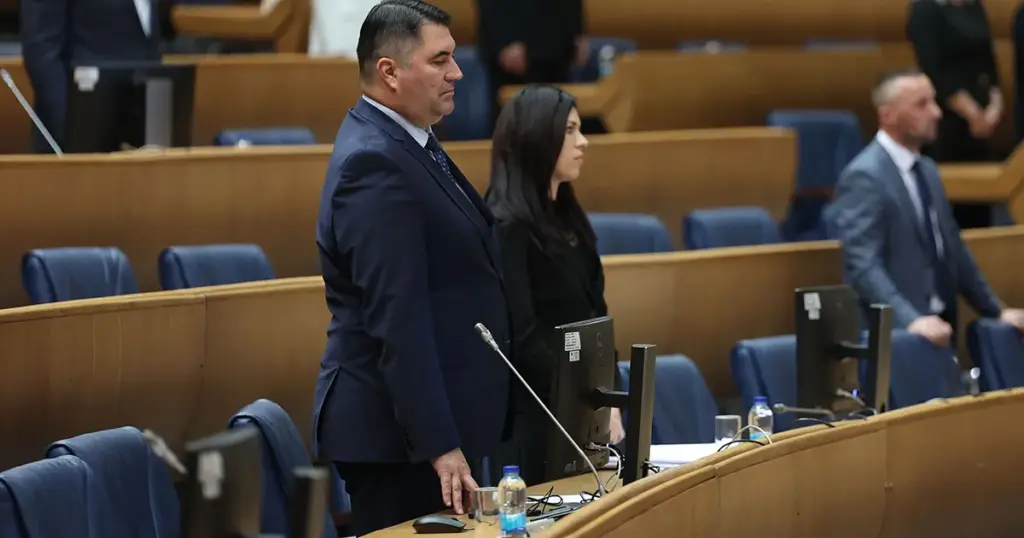 Performans Sanje Vulić, okomila se na bošnjačke zastupnike: “Šta vi hoćete? Kakvi su to napadi?”