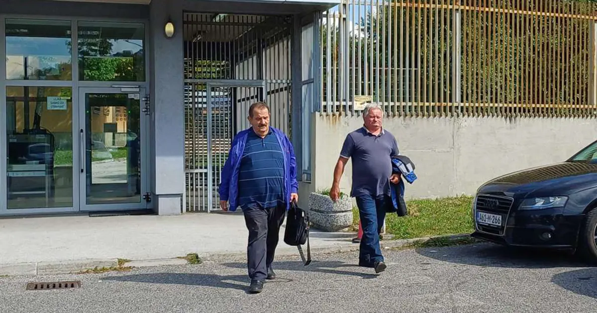 Ljuban Vuković (desno) sa advokatom Slobodanom Perićem