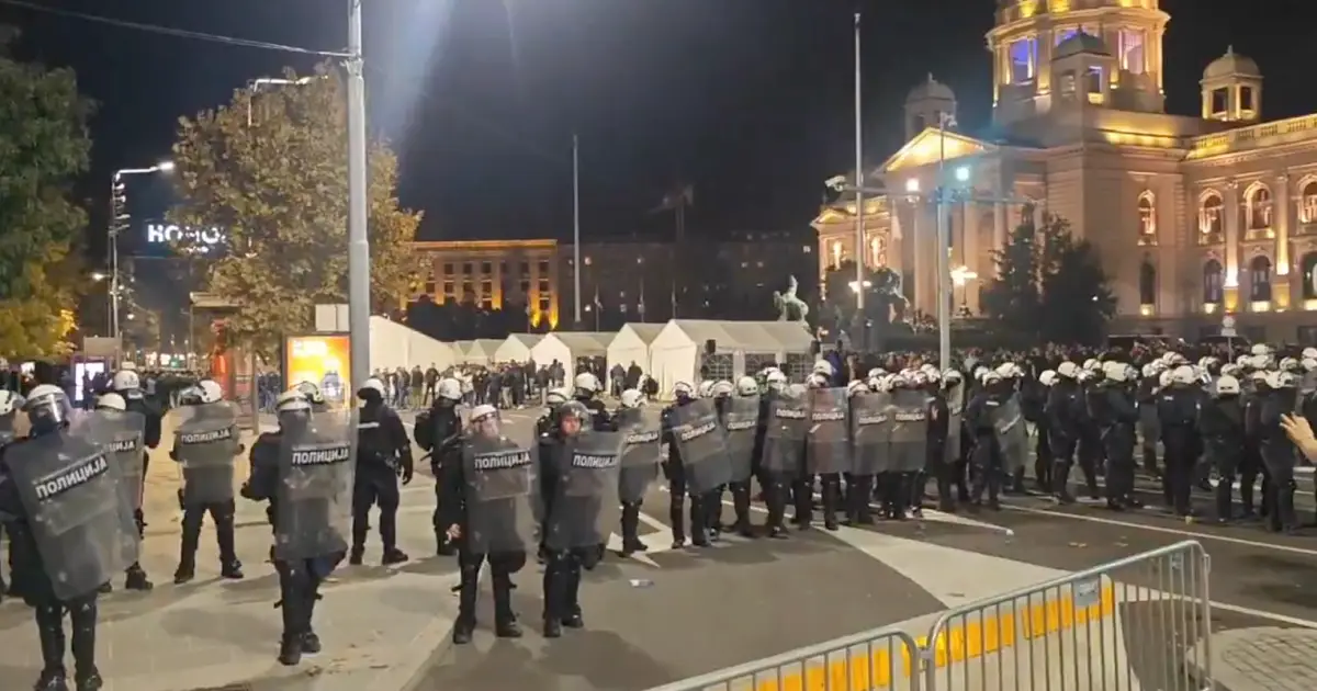 beograd policija ispred cacilenda