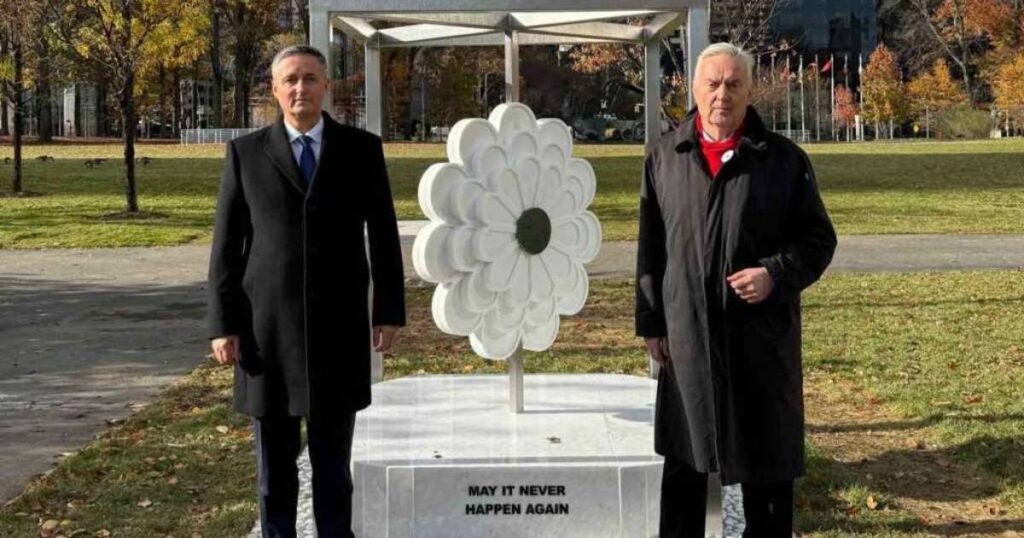 denis becirovic zlatko lagumdzija cvijet srebrenice