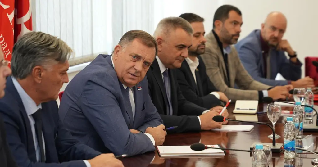 dodik snsd