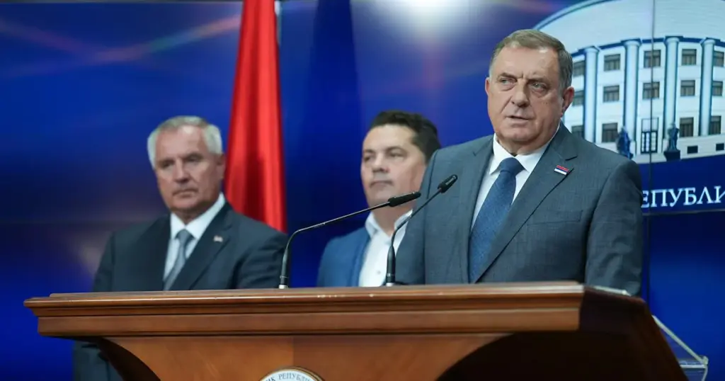 Dodik, Višković i stevandić