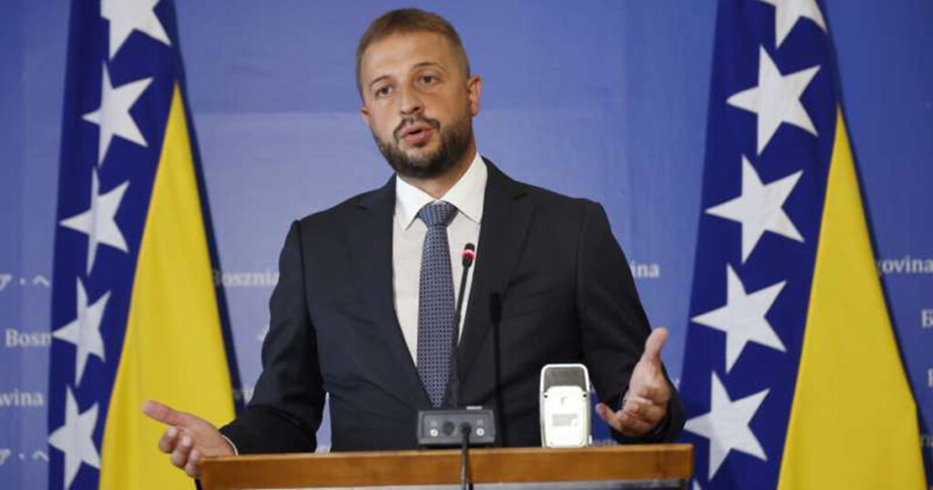 Vlada RS obmanjuje građane: “Pedeset i dalje više od deset maraka”