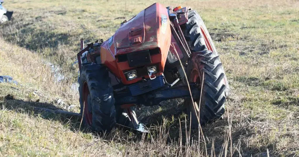 traktor nesreća
