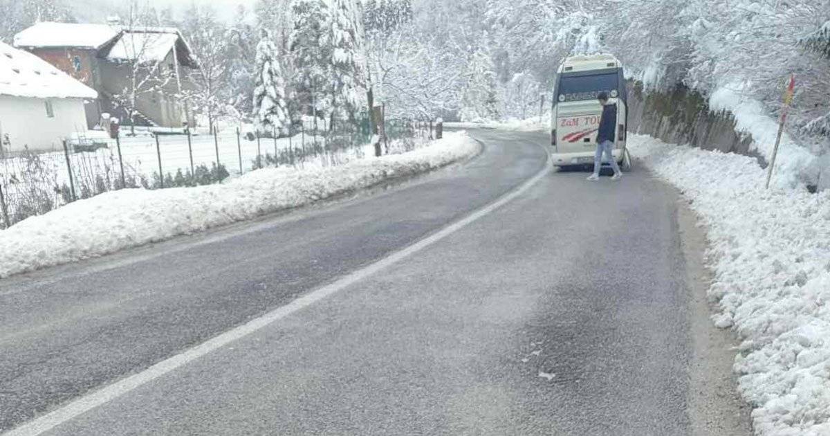 otpao točak na autobusu