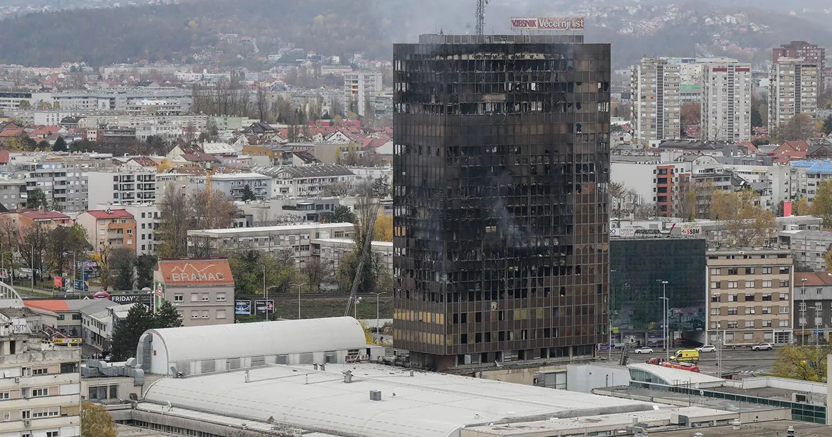 Požar je potpuno uništio zgradu Vjesnika