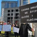 Protesti ispred Kantonalnog suda u Tuzli