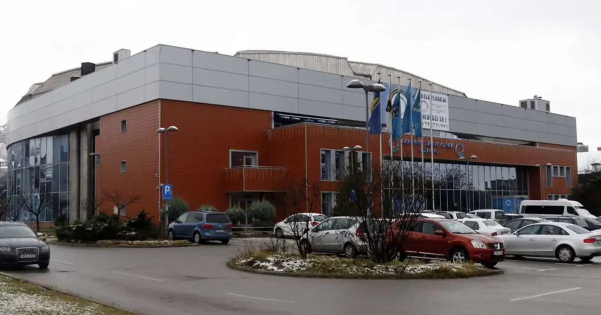 Olimpijski bazen Otoka