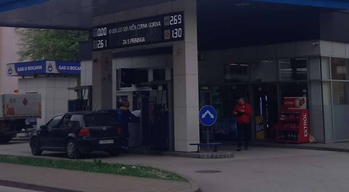 benzinska pumpa