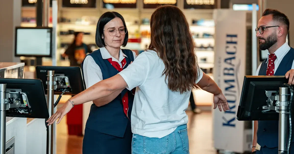 Kontrola na aerodromu