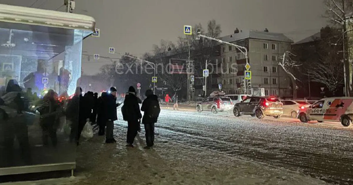Moskva u mraku nakon napada