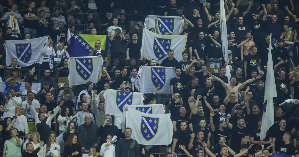 Ambasada Srbije o navijanju u Skenderiji: "Nema nikakvog opravdanja za  takvo ponašanje"