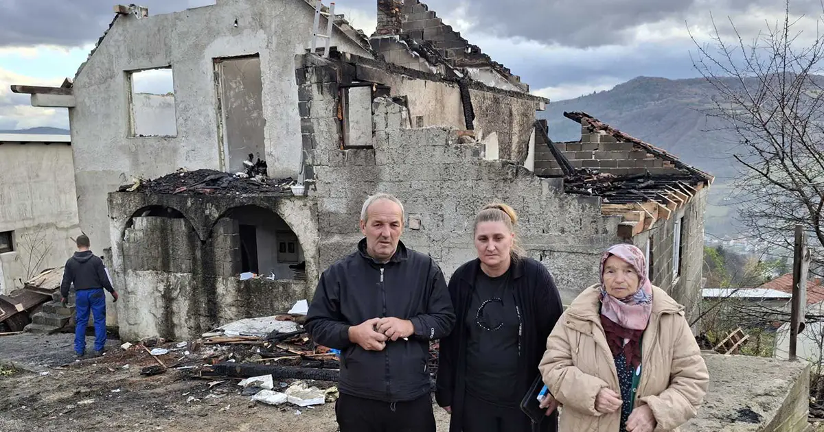 Mejra Mujić s porodicom