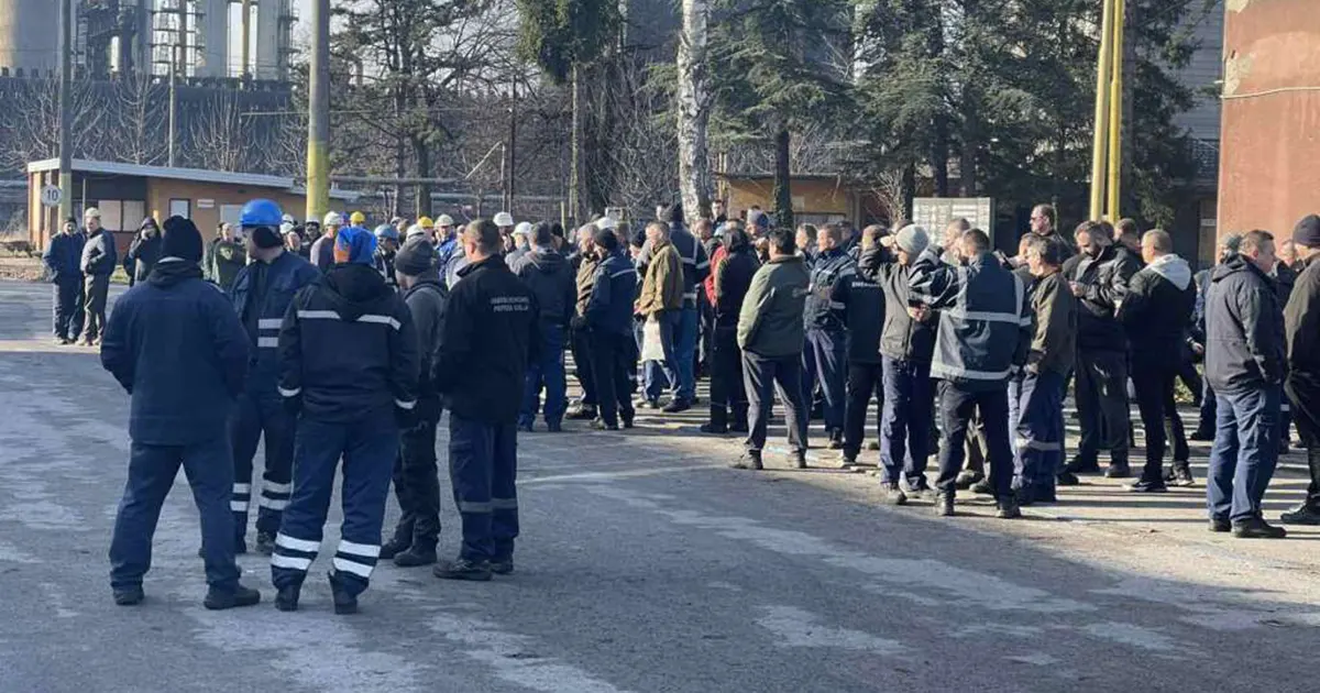 Radnici napustili Koksaru Lukavac, peći bez nadzora