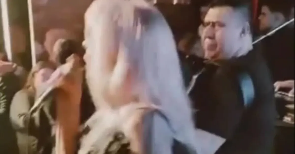 zadnji snimak harmonikaša Hanke Paldum koji je poginuo u teškoj nesreći