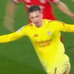 Anatolij Trubin slavi gol protiv Reala