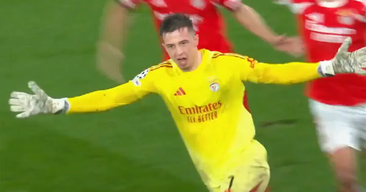 Anatolij Trubin slavi gol protiv Reala