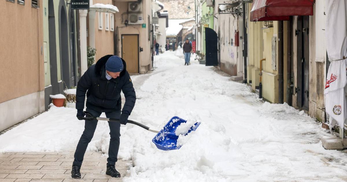 Čišćenje snijega u Sarajevu