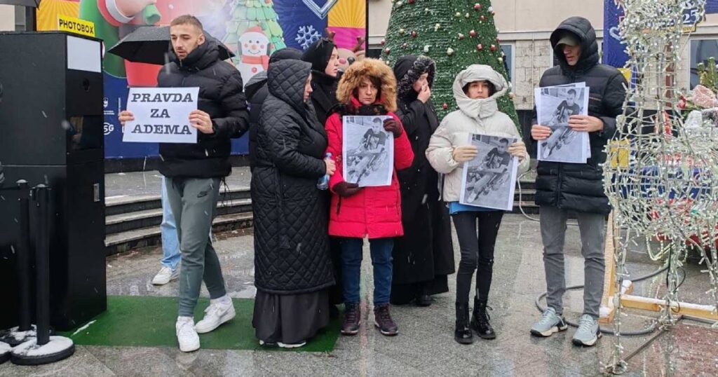 Mirno okupljanje nakon smrti Adema Jušića