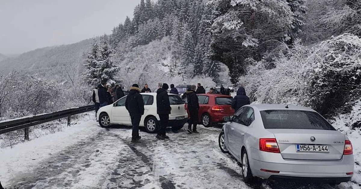 Saobraćajna nesreća kod Olova, saobraćaj obustavljen