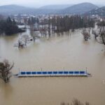 Pogled iz zraka na poplavljena područja uz rijeku Bunu